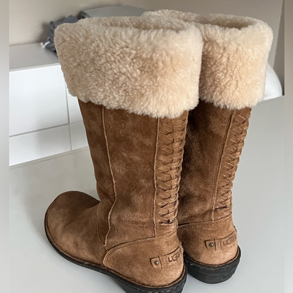 UGG Brown Shearling-Lined Winter Boots